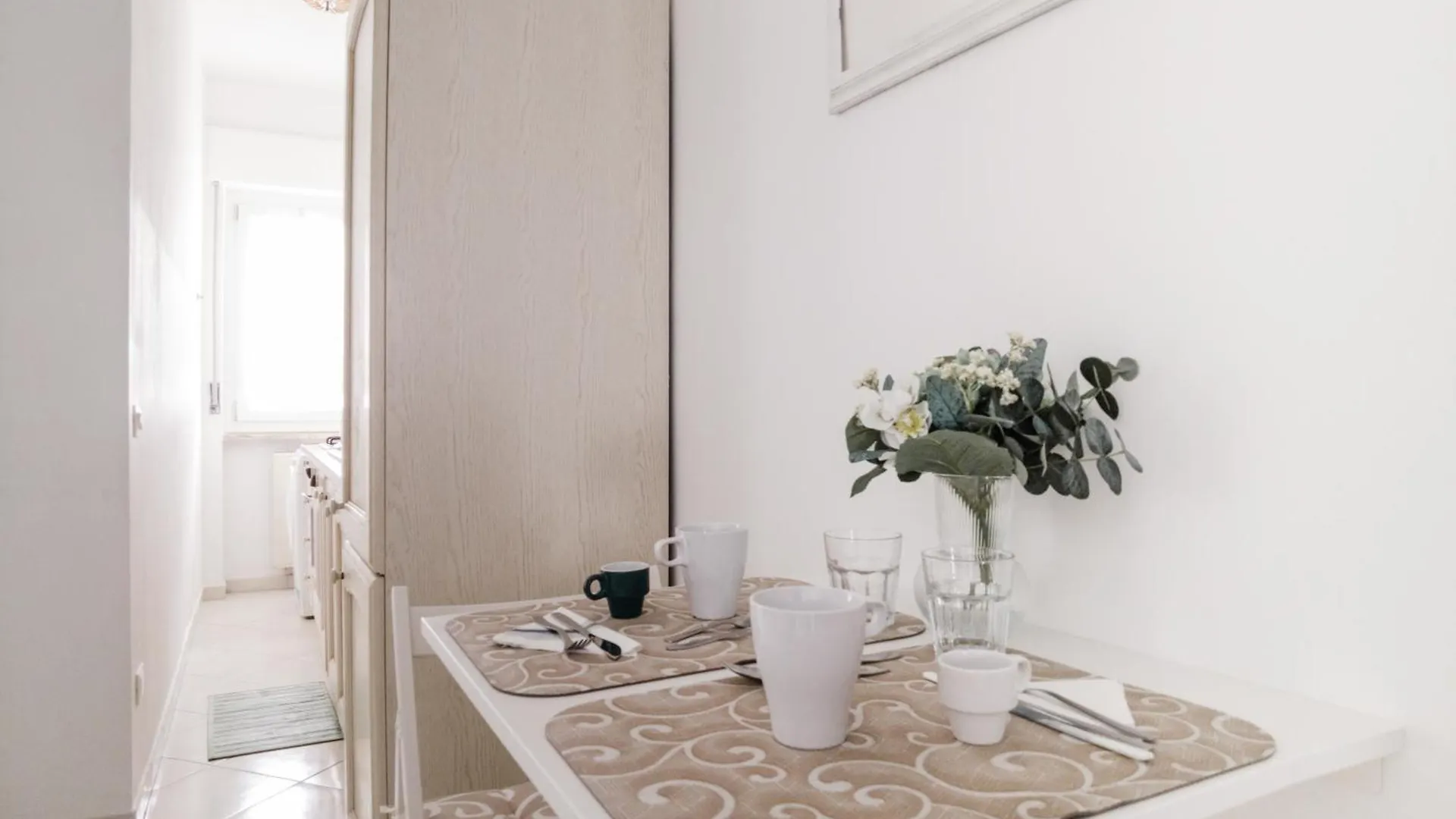 Apartment Nicole'S Appartament-A 15 Min Dal Duomo Milan Italy